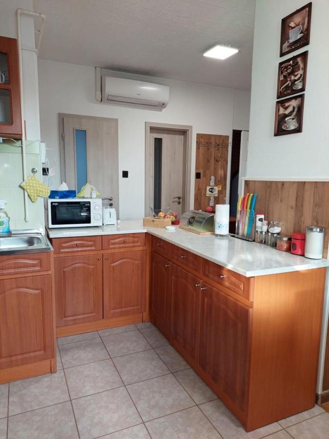 Nagcsalados Rozsa Apartman Balatonlelle Exterior photo