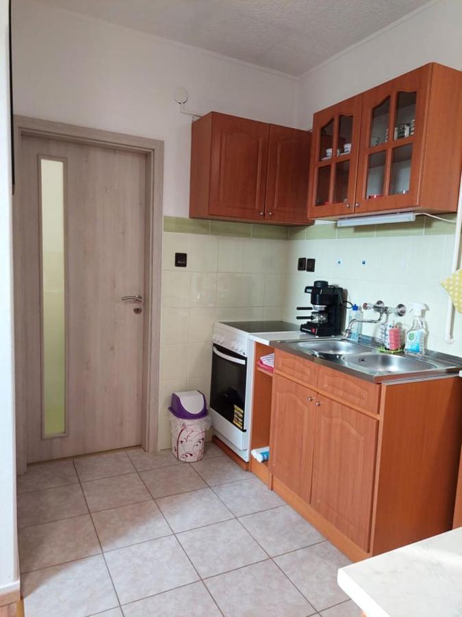 Nagcsalados Rozsa Apartman Balatonlelle Exterior photo