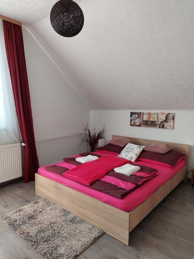 Nagcsalados Rozsa Apartman Balatonlelle Exterior photo