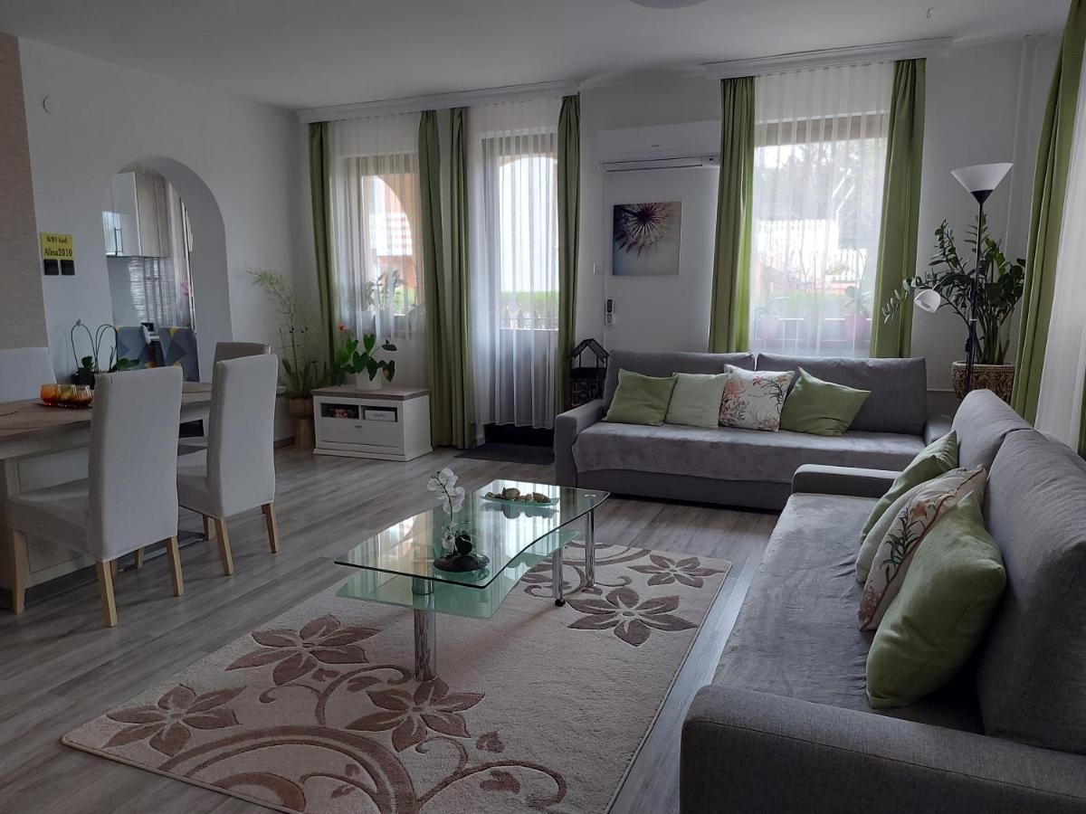 Nagcsalados Rozsa Apartman Balatonlelle Exterior photo