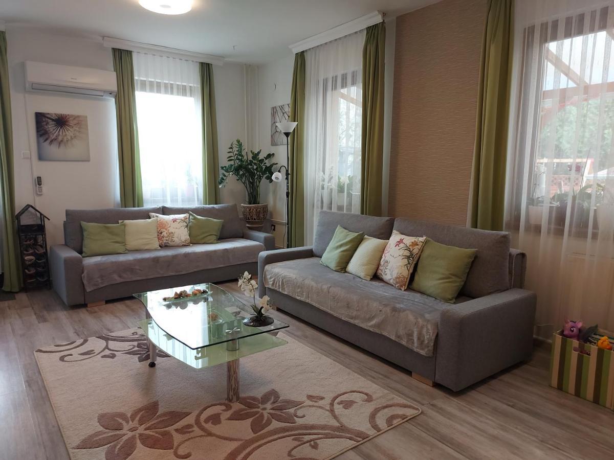 Nagcsalados Rozsa Apartman Balatonlelle Exterior photo